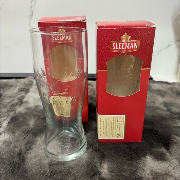 Sleeman brewery emboss beer glasses - Picture 5 of 7